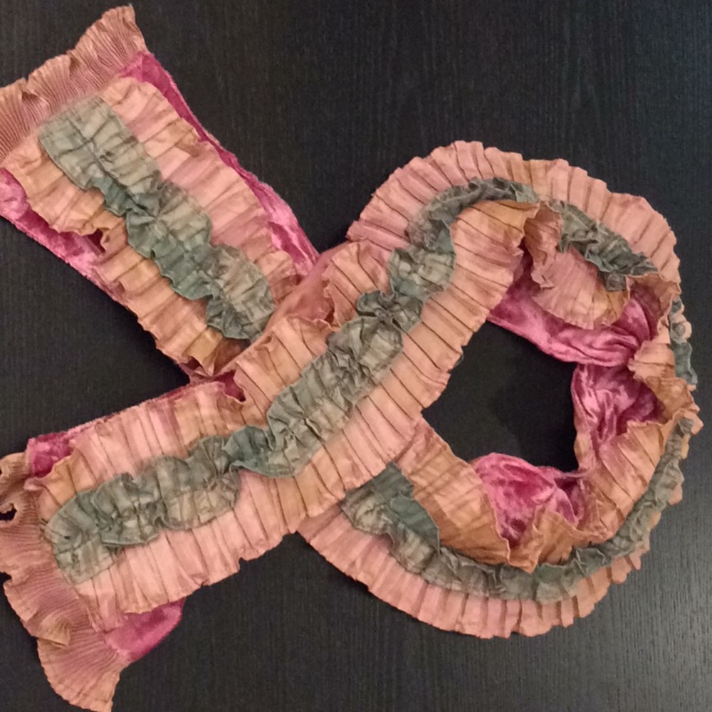 Elegant scarf